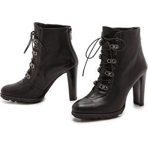 Stuart Weitzman Women’s Nutyra Black Vecchio Lace Up Heeled Ankle Boot Size 7.5M